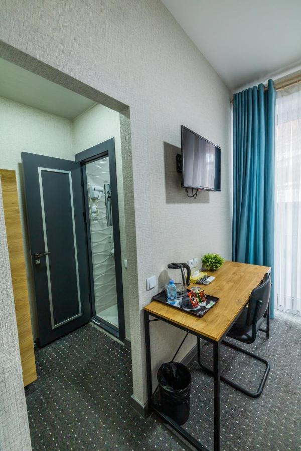 Bobur Hotel Tashkent Exterior foto